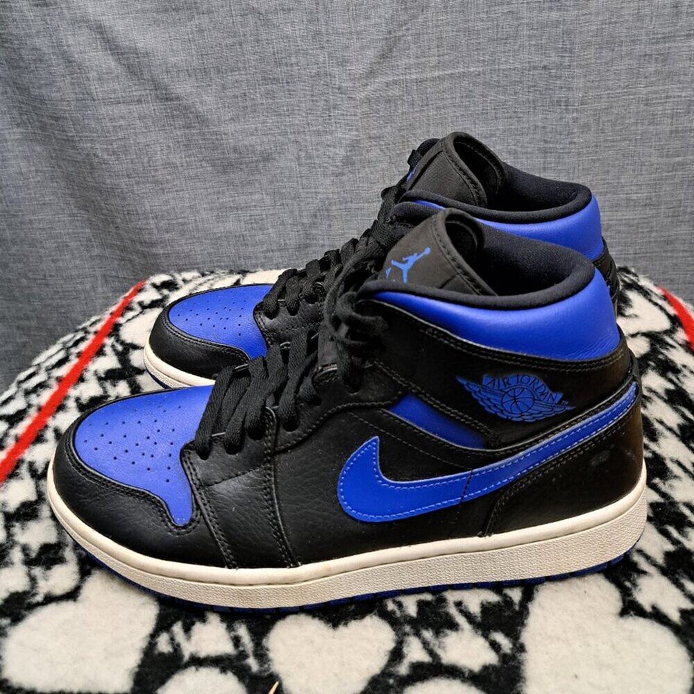 %Size 8.5 Nike Mens Air Jordan 1 Mid 554724-068 Sneakers AJ1